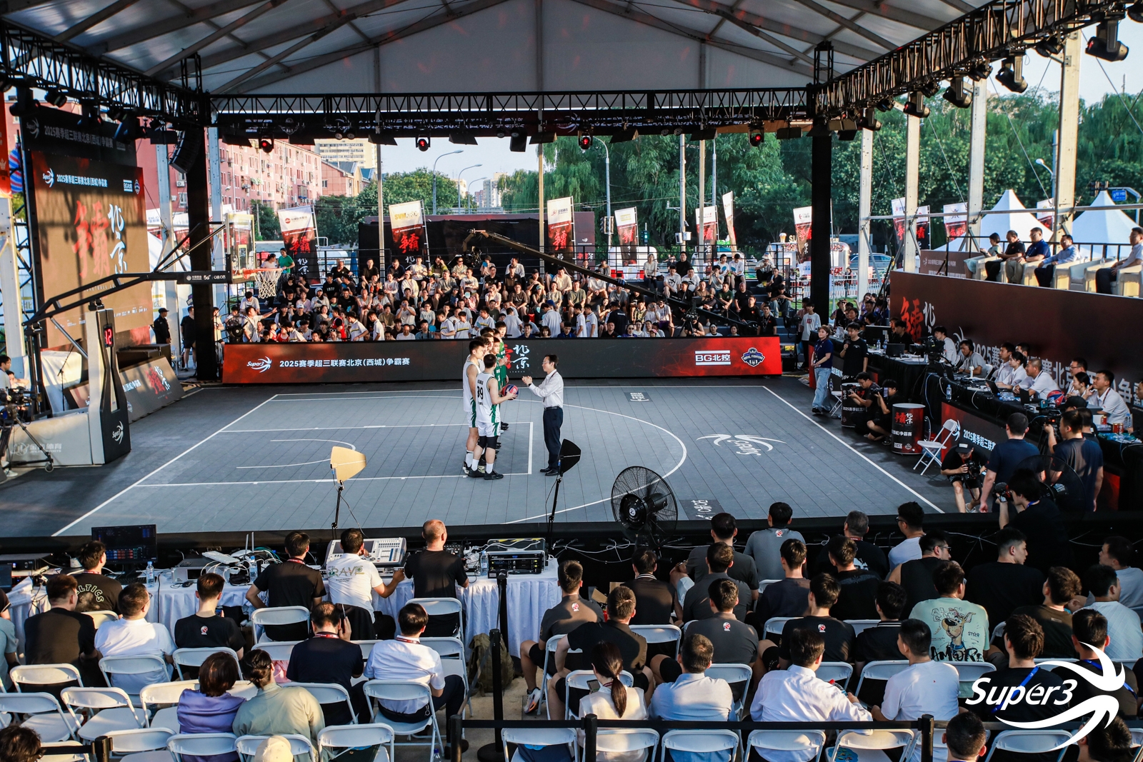 2025超三联赛北京争霸赛开赛 北京控股队首战告捷