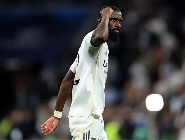 吕迪格欧冠神级防守引热议，皇马后防重臣重返