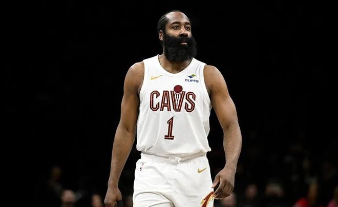 东契奇41分率湖人狂胜篮网 三月数据震撼哈登历