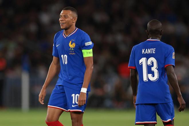 姆巴佩替补登场索要队长袖标引争议