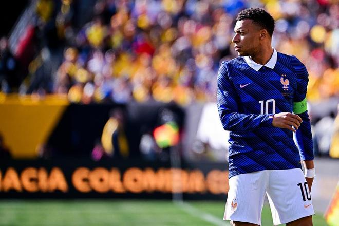 姆巴佩替补登场索要队长袖标引争议