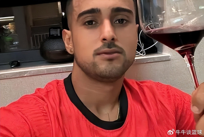 穆斯卡特调整阵容张源首发冲击连胜梅伦多或回