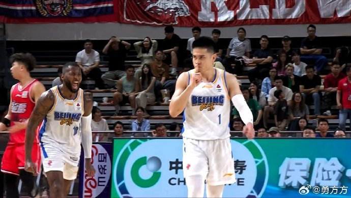 北京首钢力克广州，第三节松懈险遭逆转